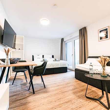 Zentrahome - Zentral Outlet Business Smarttv Balkon Metzingen  Luaran gambar