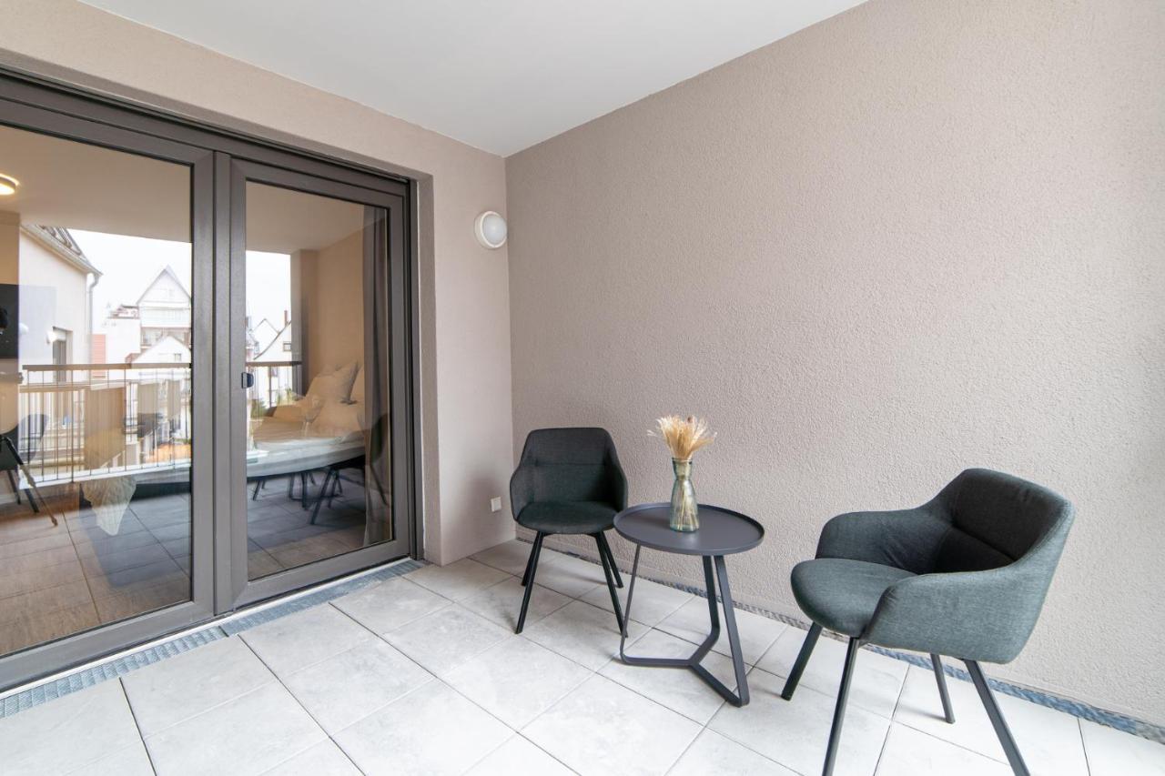 Zentrahome - Zentral Outlet Business Smarttv Balkon Metzingen  Luaran gambar