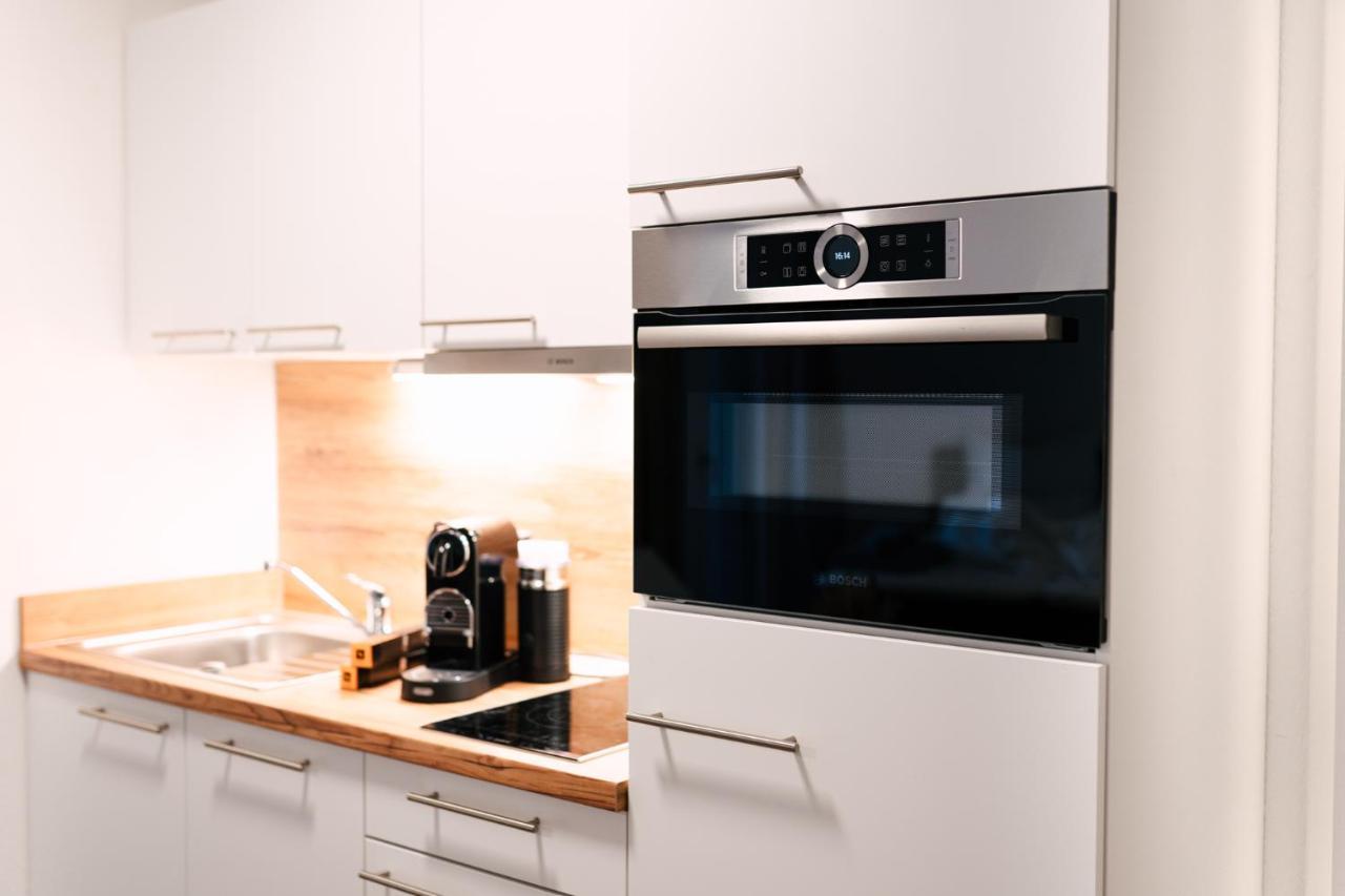 Zentrahome - Zentral Outlet Business Smarttv Balkon Metzingen  Luaran gambar