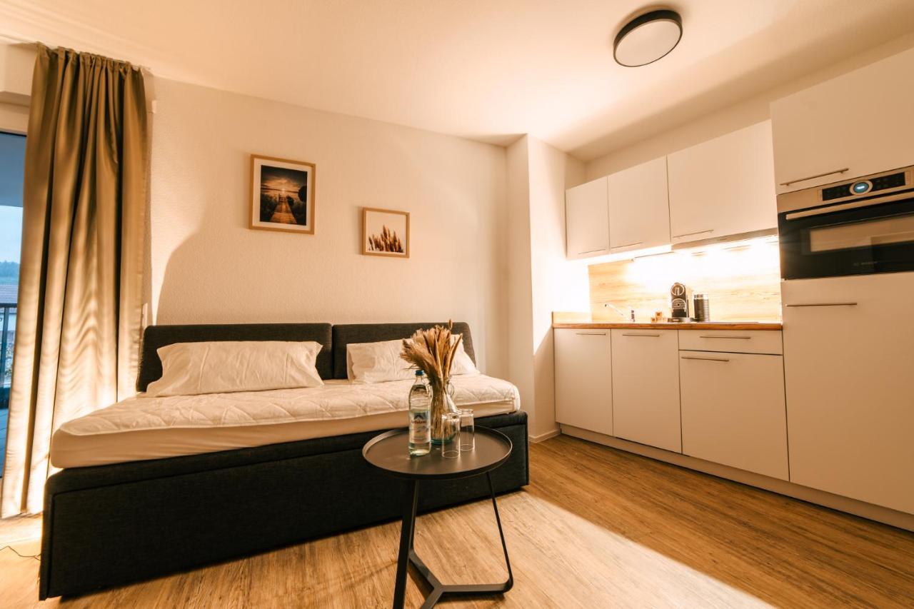 Zentrahome - Zentral Outlet Business Smarttv Balkon Metzingen  Luaran gambar